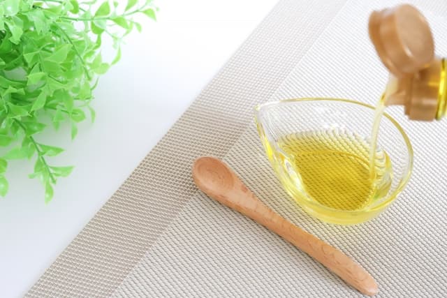 腸活にえごま油が効く理由|オメガ3で腸内フローラを整え、免疫力と代謝を上げる